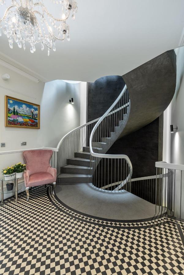イーリング Dream House London With Gym, Cinema And Housekeeperヴィラ エクステリア 写真