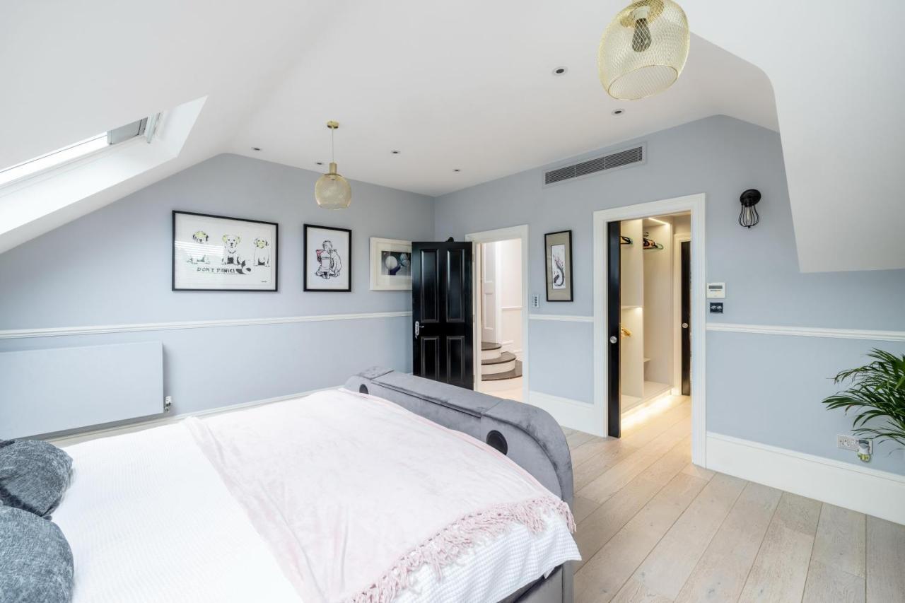 イーリング Dream House London With Gym, Cinema And Housekeeperヴィラ エクステリア 写真