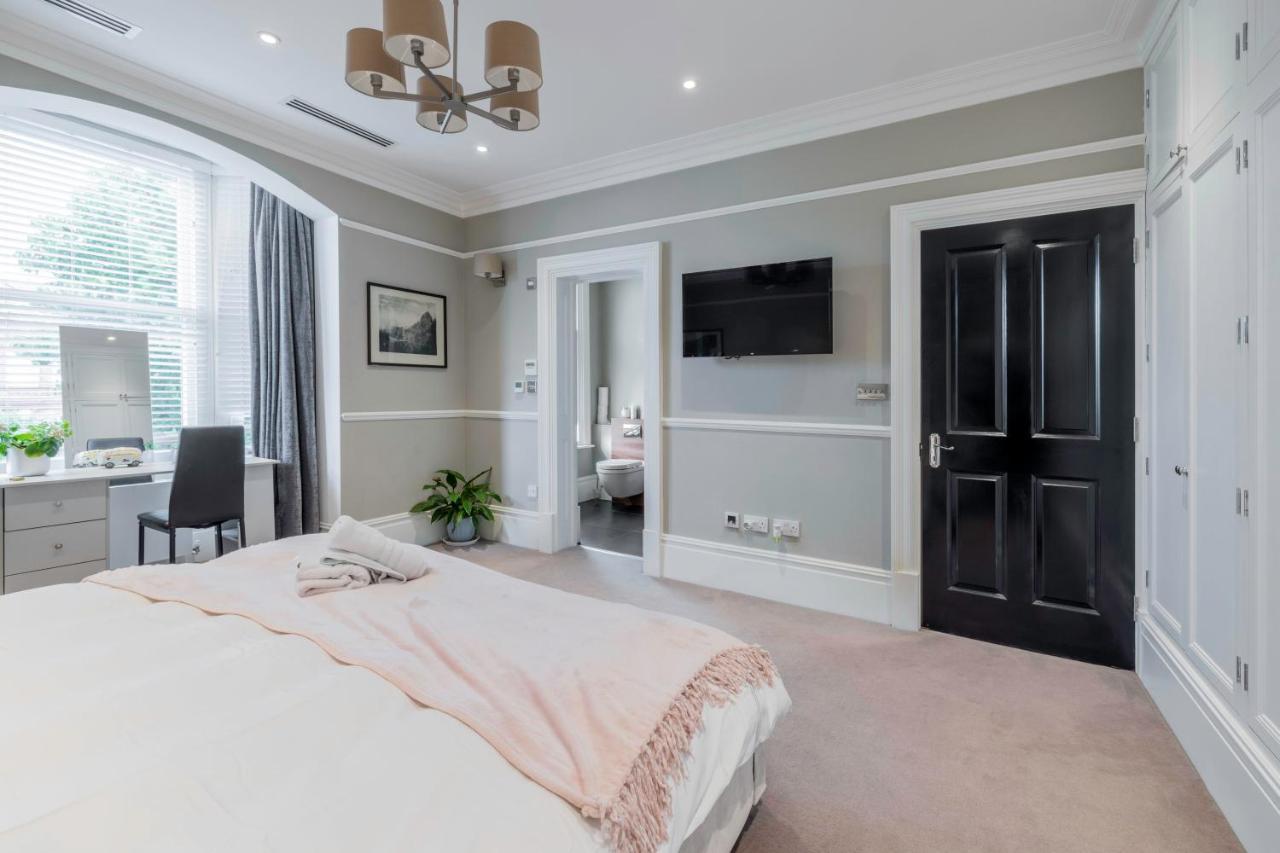 イーリング Dream House London With Gym, Cinema And Housekeeperヴィラ エクステリア 写真